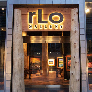 R_Lo Gallery